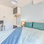 Appartement de 75 m² avec 7 chambre(s) en location à Marseille