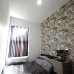 Rent 5 bedroom house in Preston