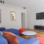 Appartement de 807 m² avec 3 chambre(s) en location à Paris