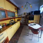 Rent 5 bedroom house of 250 m² in Roma