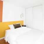 Rent 4 bedroom apartment in Paris