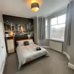 Rent 4 bedroom apartment of 102 m² in Manchester