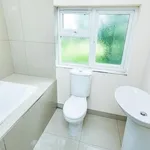 Rent 4 bedroom flat in East Of England