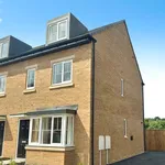 Rent 3 bedroom house in Kirklees