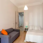 Rent 6 bedroom apartment in Valencia