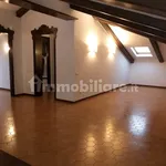 Rent 4 bedroom house of 122 m² in Treviso