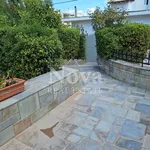 Ενοικίαση 4 υπνοδωμάτιο σπίτι από 180 m² σε Dionysos