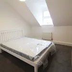 Rent 2 bedroom flat in South East England