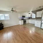 Maison de 1593 m² avec 3 chambre(s) en location à Kelowna