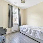 Rent 6 bedroom house in South East England