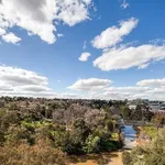 Rent 3 bedroom apartment in Melbourne