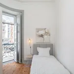 Rent 7 bedroom apartment in Lisbon