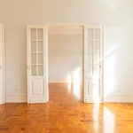 Rent 3 bedroom apartment of 180 m² in Lisbon