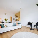 Huur 2 slaapkamer appartement van 73 m² in Amsterdam