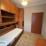 Affitto 5 camera appartamento di 90 m² in Turin