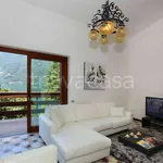 Rent 3 bedroom house of 150 m² in Nesso