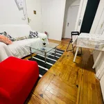 Rent a room of 180 m² in Madrid