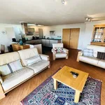 Rent 2 bedroom flat in Pwllheli