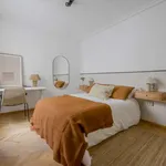 Rent a room of 180 m² in madrid