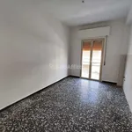 Rent 4 bedroom apartment of 90 m² in Reggio di Calabria