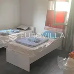 Rent 16 bedroom house of 450 m² in Zagreb