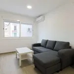 Rent 1 bedroom apartment of 60 m² in barcelona