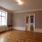 Miete 5 Schlafzimmer wohnung von 162 m² in Wien