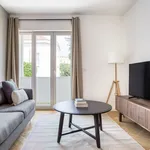 Rent 2 bedroom apartment of 700 m² in Lisbon