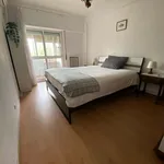 Rent a room of 110 m² in Lisbon