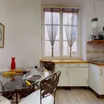 Rent 1 bedroom apartment of 27 m² in lyon