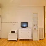 Rent 4 bedroom apartment in Madrid