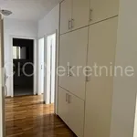 Najam 2 spavaće sobe stan od 80 m² u Split