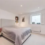 Rent 4 bedroom flat in London