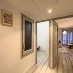 Rent 4 bedroom apartment of 75 m² in Barcelona