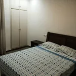 Alquilo 3 dormitorio casa de 150 m² en Valencia']