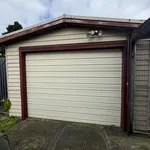 Rent 4 bedroom house in Ōtara-Papatoetoe