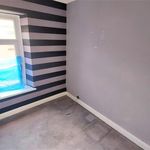 Rent 3 bedroom flat in Wales