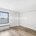 Rent 2 bedroom apartment of 875 m² in Manhattan