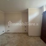 Rent 5 bedroom house of 143 m² in Rome