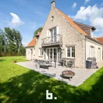 top afgewerkte villa met grote tuin