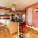 Rent 3 bedroom flat in Edinburgh