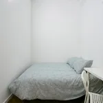 Rent 16 bedroom apartment in Lisbon