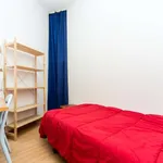 Rent a room of 150 m² in madrid