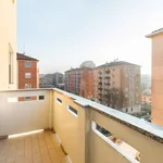 Rent 1 bedroom apartment of 55 m² in Milan