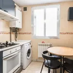 Rent a room of 120 m² in Madrid