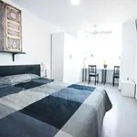 Rent a room of 95 m² in valencia