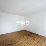Rent 2 bedroom apartment of 59 m² in Lannilis