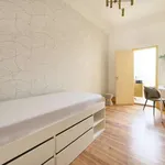 Rent a room in lisbon