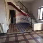 Rent 6 bedroom house of 256 m² in 6
 
 Caltagirone