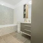 Appartement de 70 m² avec 2 chambre(s) en location à paris